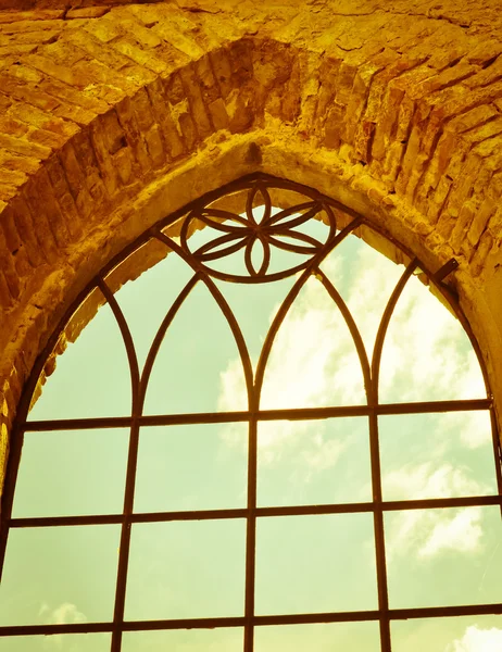 Window in old ruined church — Stock Photo, Image