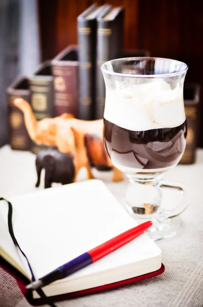 Kaffe och marshmallows — Stockfoto