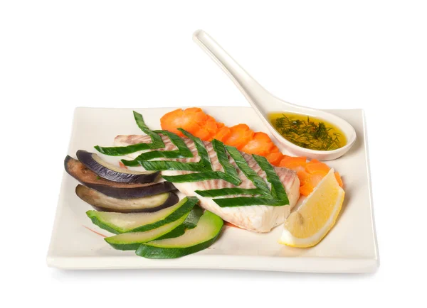 Steamed vegetables and fish — Stock Photo, Image