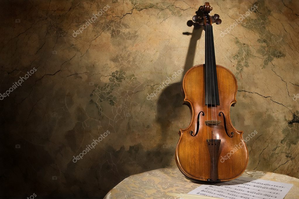 Old violin Stock Royalty Old violin Images | Depositphotos
