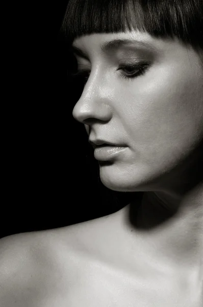 Genç ve güzel çıplak bir kadın portresi — Stok fotoğraf
