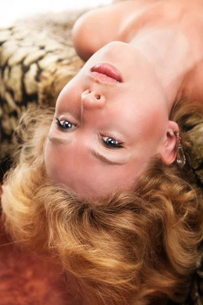 Sensuell blond kvinna — Stockfoto