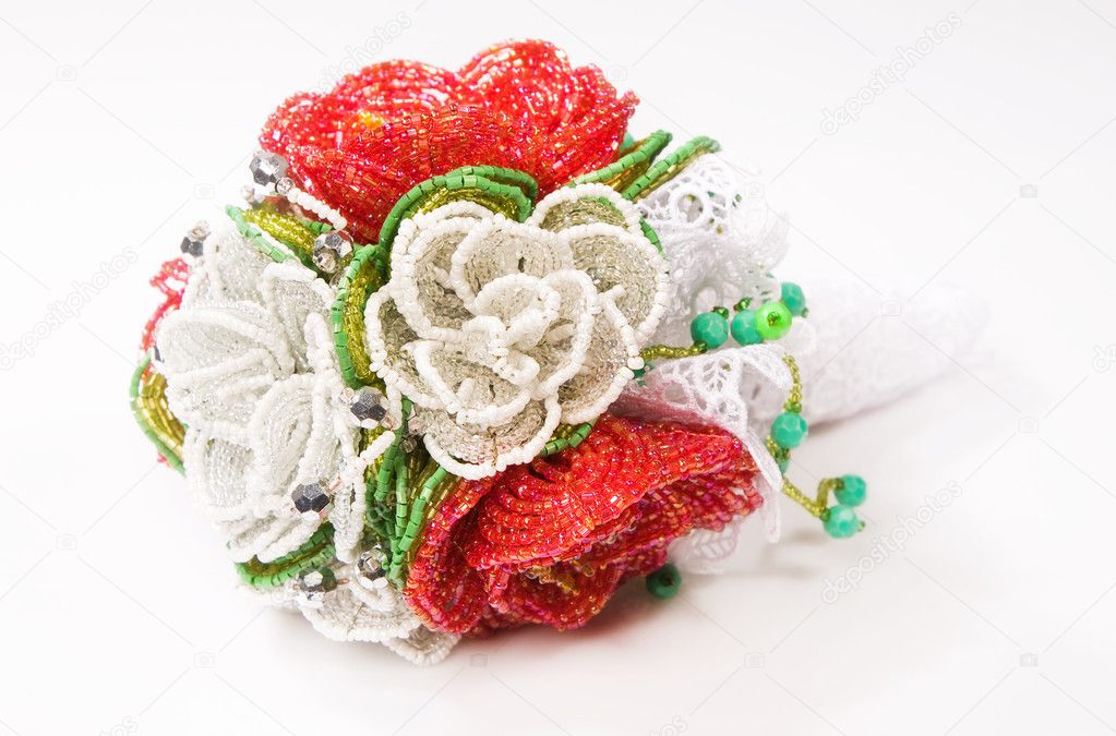 Decorative flower bead