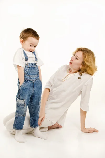 Mutter und ihr kleiner Sohn — Stockfoto