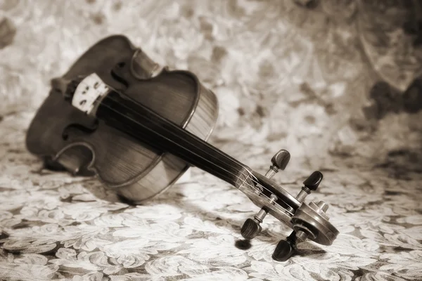Viejo violín italiano — Foto de Stock