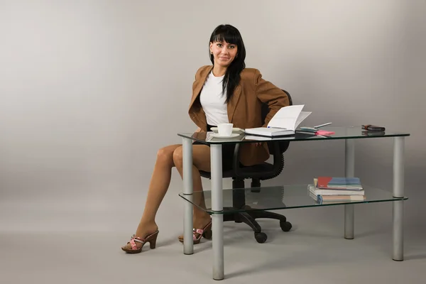 Sekretářka v kanceláři — Stock fotografie