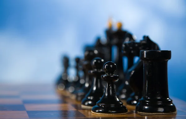 Les échecs sur un échiquier — Photo