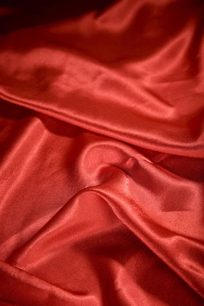 Elegant en zacht rood satijn — Stockfoto