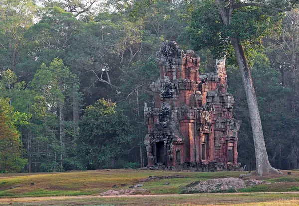 Ősi templom komplex Angkor — Stock Fotó