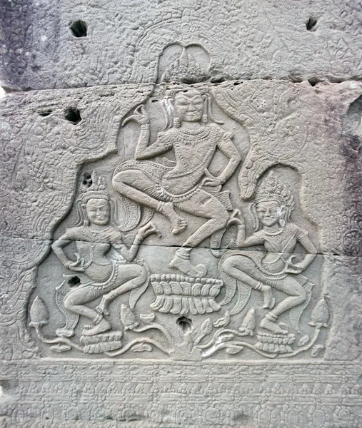 Χορός apsara στον τοίχο στο prasat ναό bayon — Φωτογραφία Αρχείου