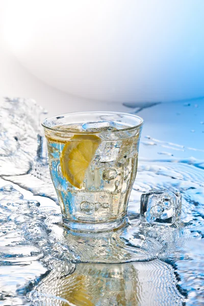 Soda with ice — Stock Photo, Image