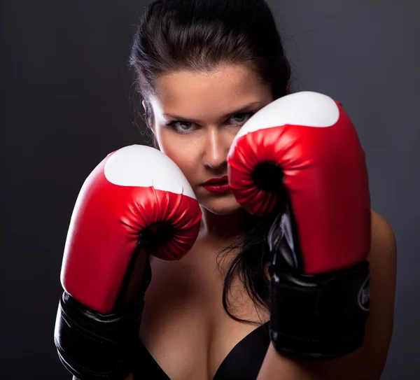 여자 권투 장갑 — 스톡 사진