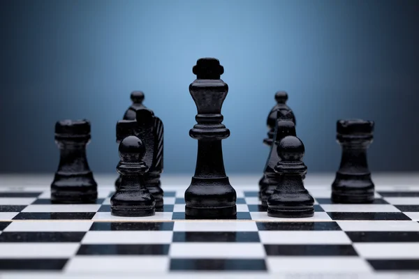 Pièces d'échecs noires — Photo
