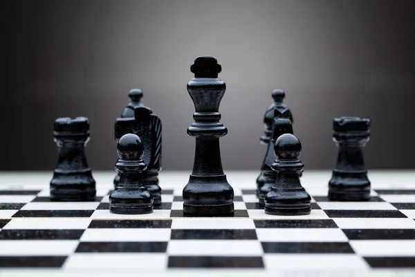 Pièces d'échecs noires — Photo