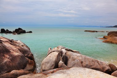 kıyı kayalıklardan. Koh samui