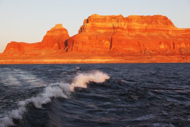 lake Powell'ın tekne ile seyahat etmek yolculuk