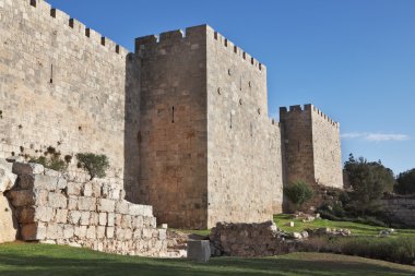 ebedi Kudüs duvarlarını