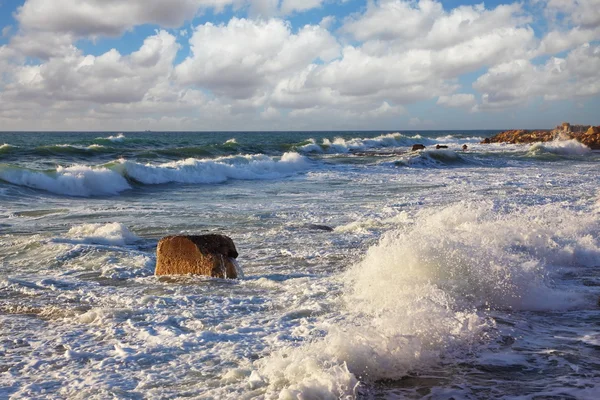 Великолепный шторм в Средиземном море — стоковое фото
