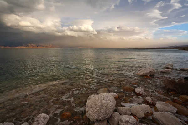 Spring thunder on the Dead Sea in Israel — Stock Photo, Image