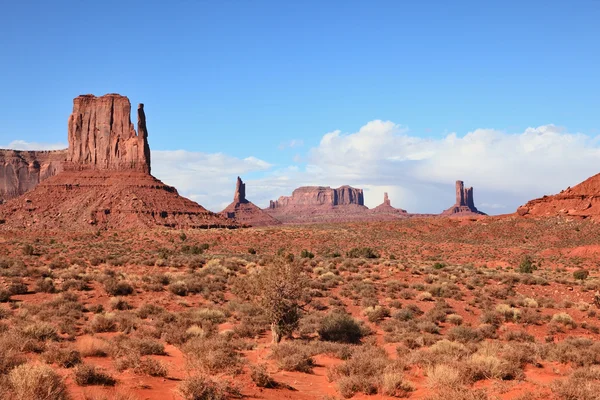 Monument Valley - Navajo Reservation — Stock Photo, Image