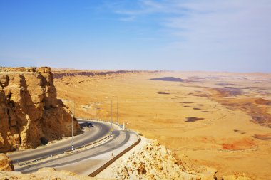 Taş Çölü giden yol