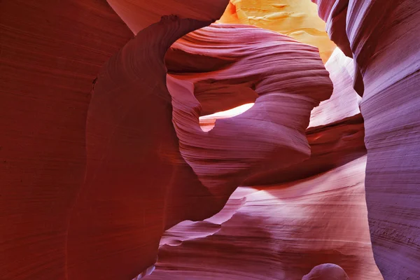 La fente Antelope canyon aux Etats-Unis . — Photo