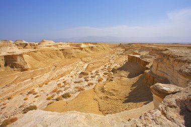 Ölü Deniz yakınında kuru pitoresk Kanyonu