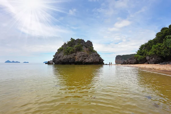 The small island in the Gulf of Thailand. — Stock Photo, Image