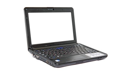 beyaz zemin üzerinde modern netbook