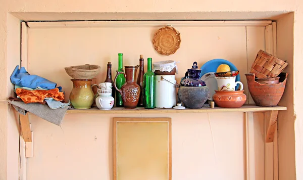 Wooden shelf in artist studio — Stock Photo, Image