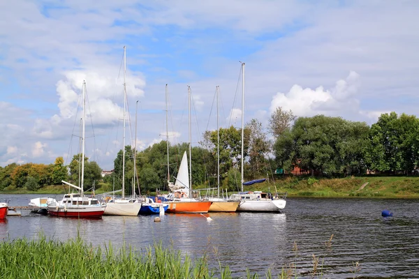 Small sailboats on small river — Stock Photo, Image