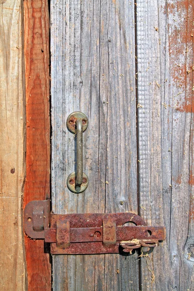 Envelhecimento porta de madeira — Fotografia de Stock