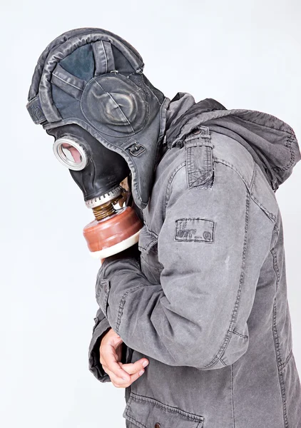 Man med gasmask — Stockfoto