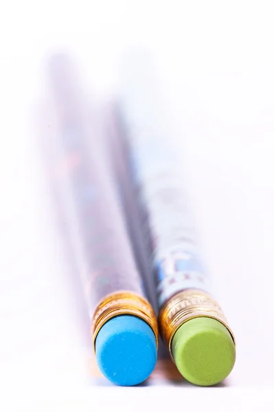 Zwei Bleistifte in Großaufnahme — Stockfoto