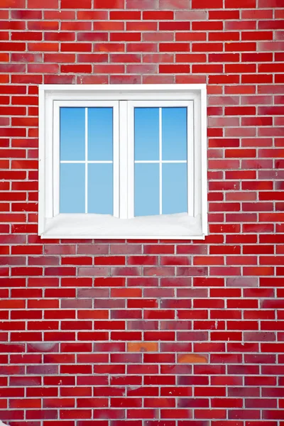 Téglafal ablakkal — Stock Fotó