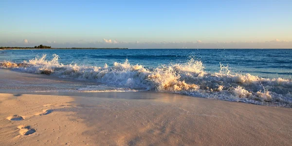 Playa sirena. Cayo largo. Kuba. — Stock fotografie