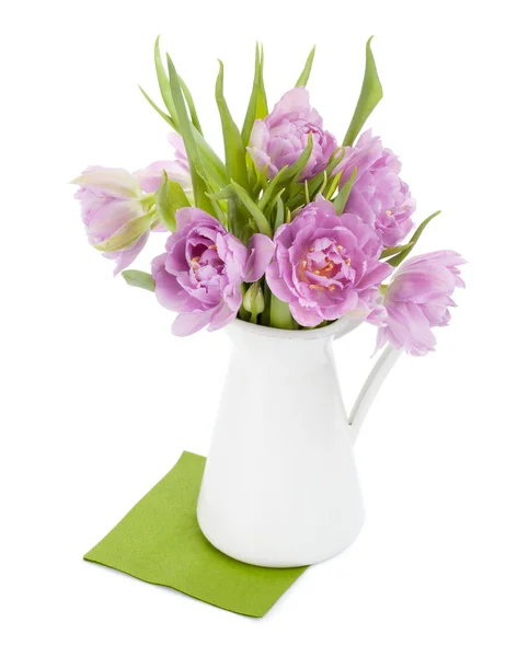 Букет розовых тюльпанов в кувшине — стоковое фото