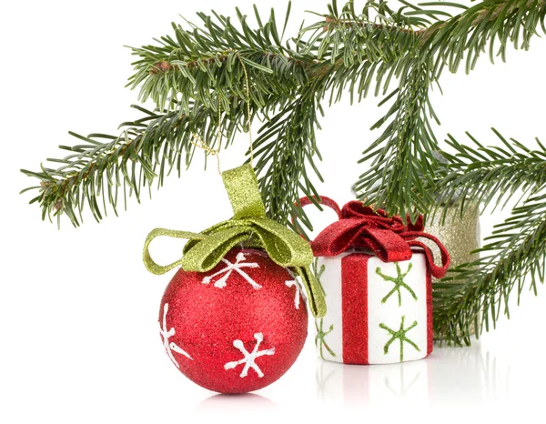 Christmas decor met fir tree — Stockfoto