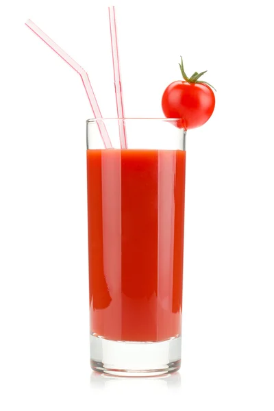 Jugo de tomate en un vaso —  Fotos de Stock