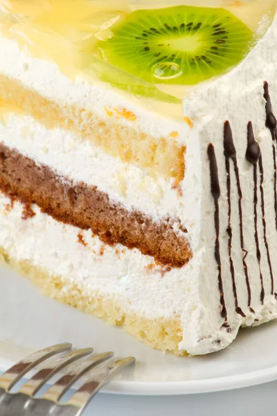 Close-up of a piece of creamy cake — Stock Photo, Image