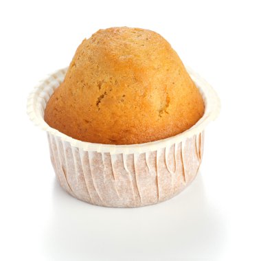 beyaz zemin üzerine lezzetli muffin