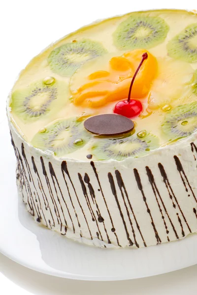 Tasty creamy cake with fruits — Stock Photo, Image