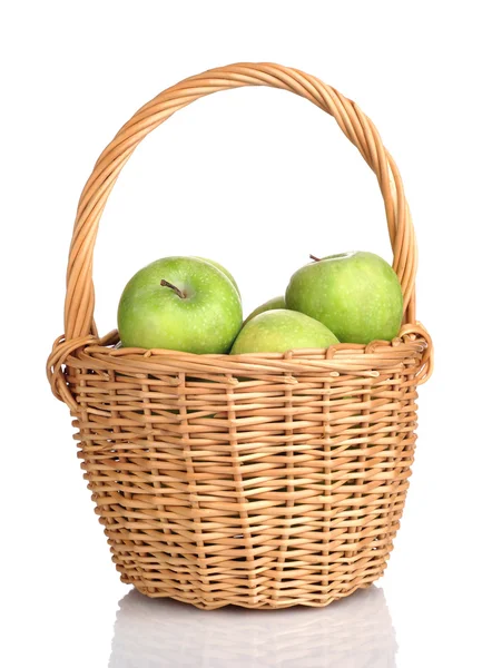 Zelená jablka na bílém pozadí — Stock fotografie