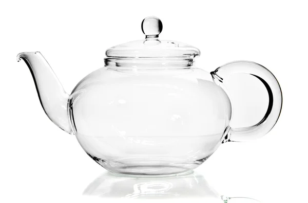 Pusty szklany czajnik na białym tle — Zdjęcie stockowe
