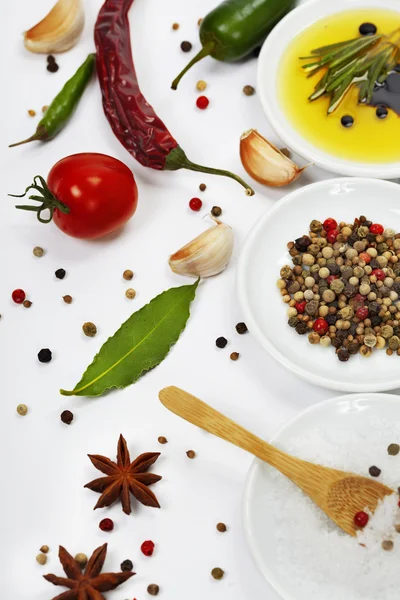 Olive oil and spices — Stock Photo, Image