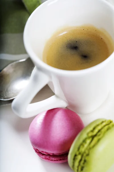 Espresso and macaroons — Stock Photo, Image