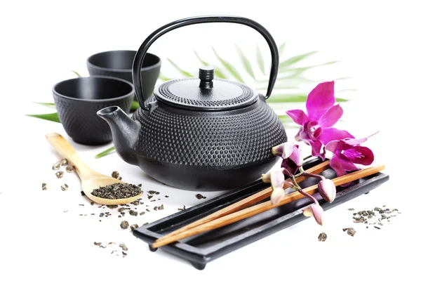 Green tea and chopsticks — Stock Photo, Image