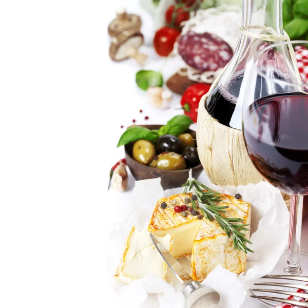 Comida y vino italianos — Foto de Stock