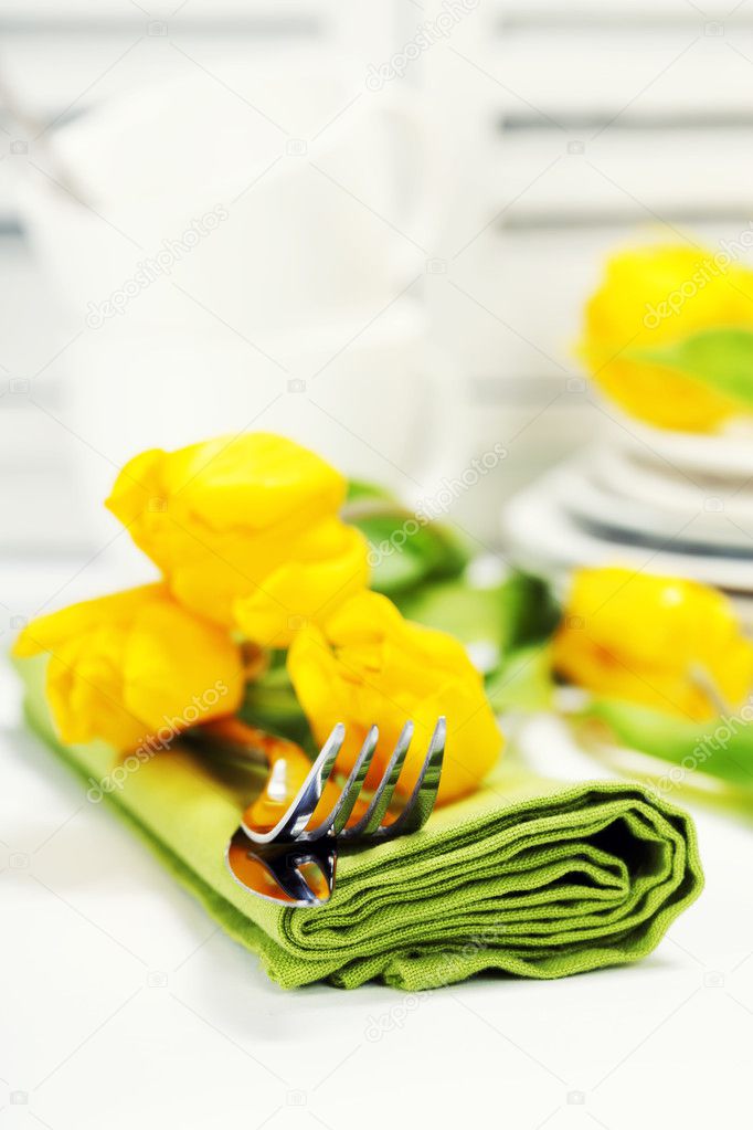 Spring table settings