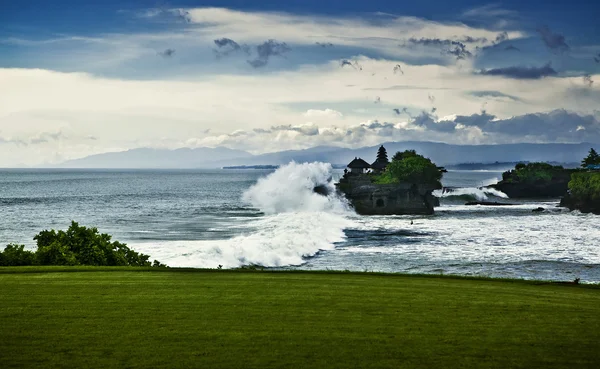 神奇的热带风光。印度尼西亚-巴厘岛. — 图库照片